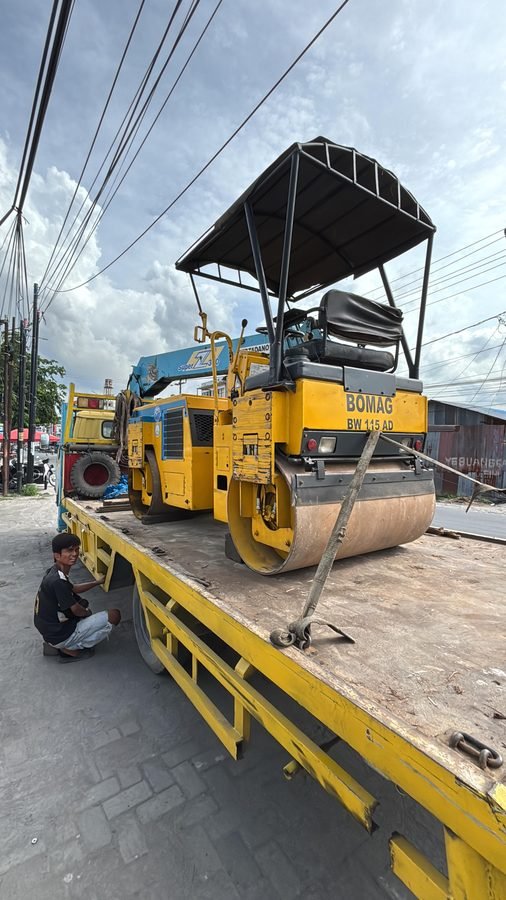 Sewa alat berat di Pondok Kelapa